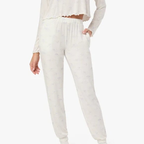 WeWoreWhat swan lake print boxy tee and low rise joggers set - both size m NWT - Picture 4 of 4